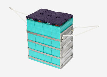 प्रिज़मैटिक LiFePO4 रिचार्जेबल बैटरियों का इलेक्ट्रिक वाहनों में उपयोग किया जाता है 100Ah 3.2V